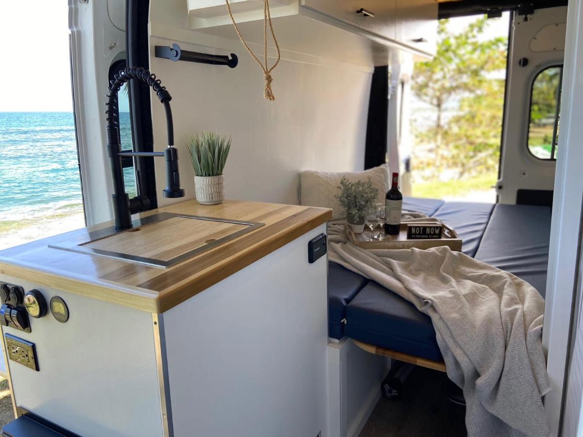 Acampamento Discover Puerto Rico In Our Campervan Carlos By Del Sol *